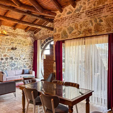 Liva Villa *