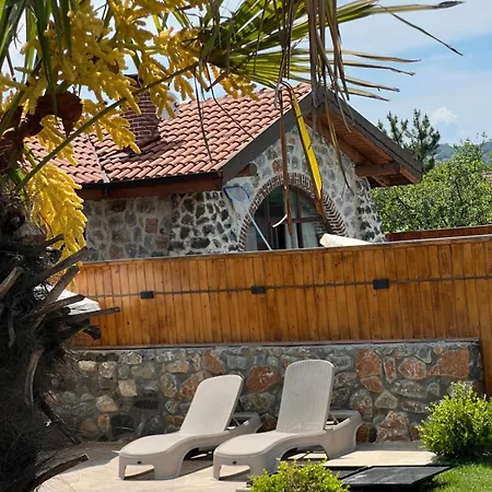 Liva Villa *