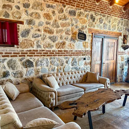 Liva Villa *